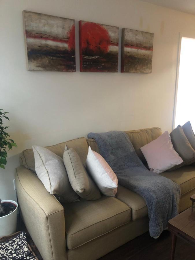 Quiet-Comfy 3 Bedroom Home On A Tree Lined Street In Kits Vancouver Exterior photo